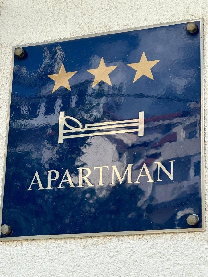 Apartmani Karlobag Eksteriør billede