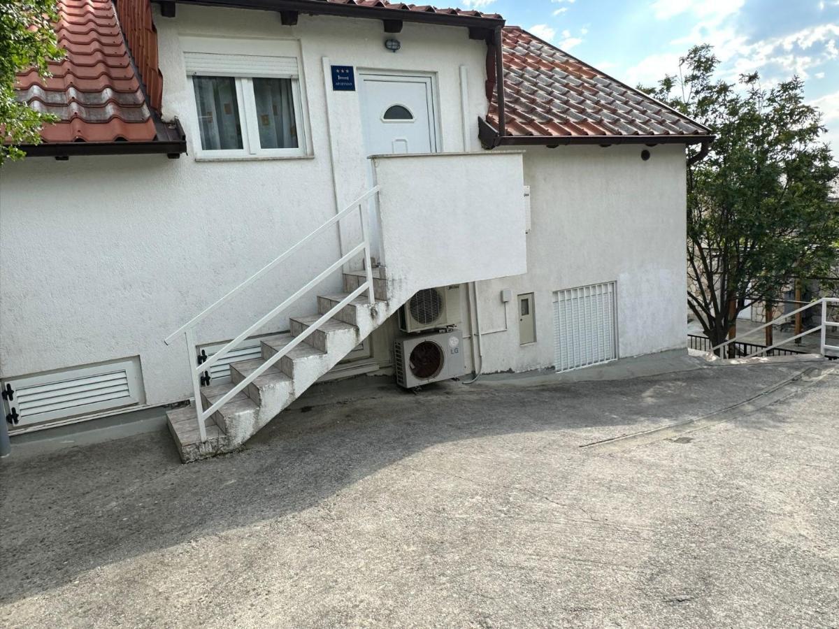 Apartmani Karlobag Eksteriør billede