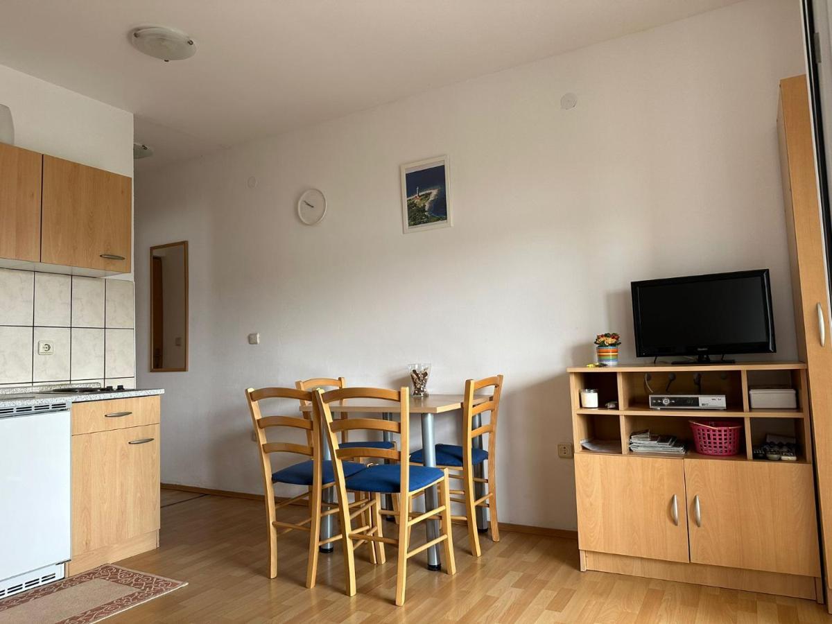 Apartmani Karlobag Eksteriør billede